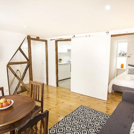 Lovelystay - Alfama Charming Experience! Lisbon Bagian luar foto
