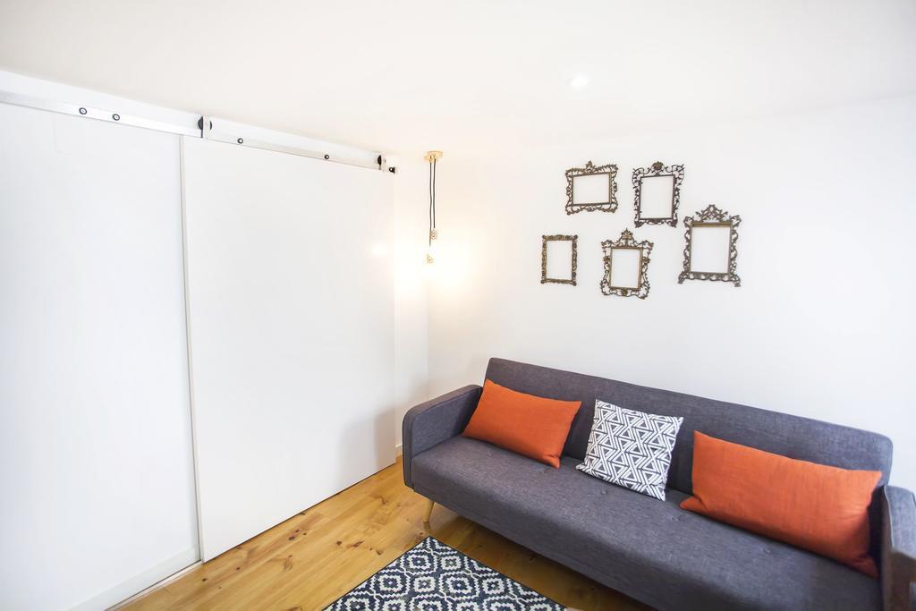 Lovelystay - Alfama Charming Experience! Lisbon Bagian luar foto