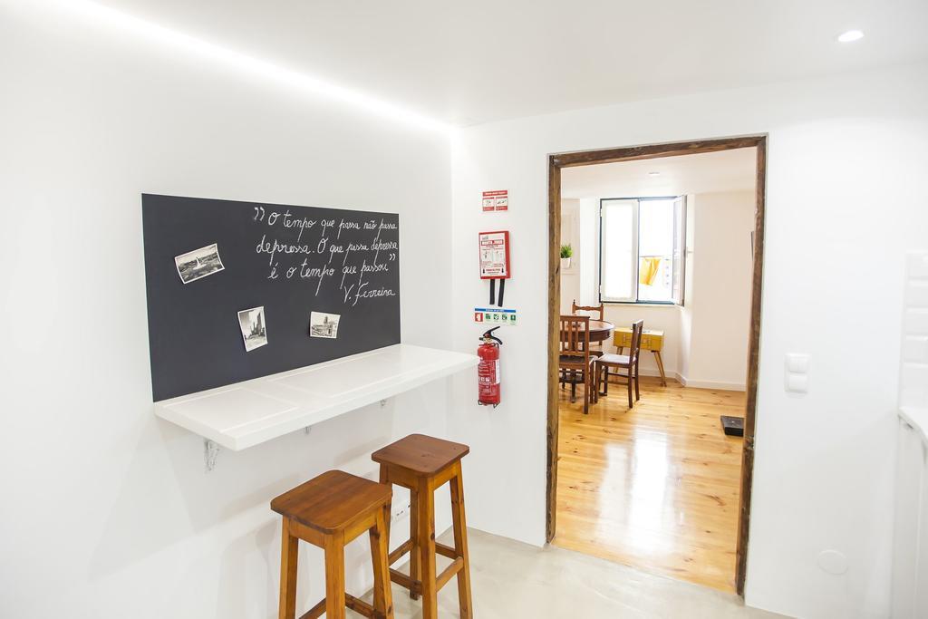 Lovelystay - Alfama Charming Experience! Lisbon Bagian luar foto