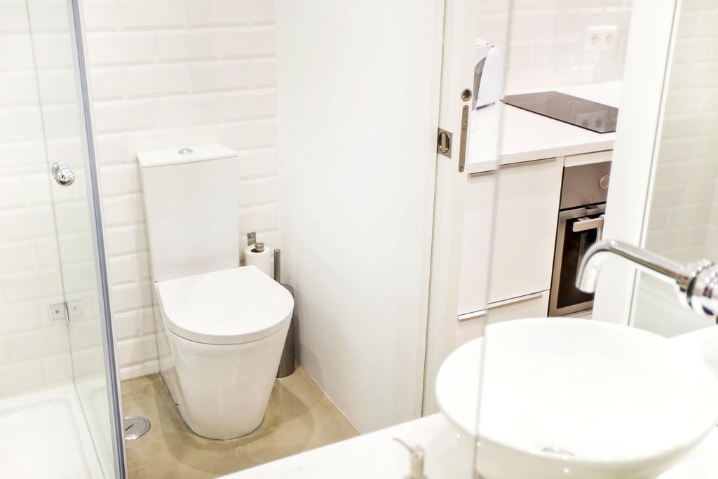 Lovelystay - Alfama Charming Experience! Lisbon Bagian luar foto