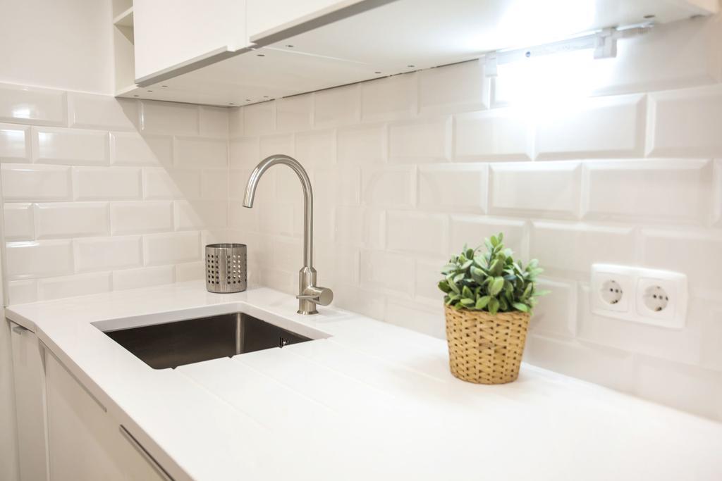 Lovelystay - Alfama Charming Experience! Lisbon Bagian luar foto