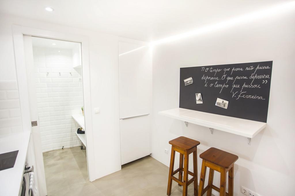 Lovelystay - Alfama Charming Experience! Lisbon Bagian luar foto